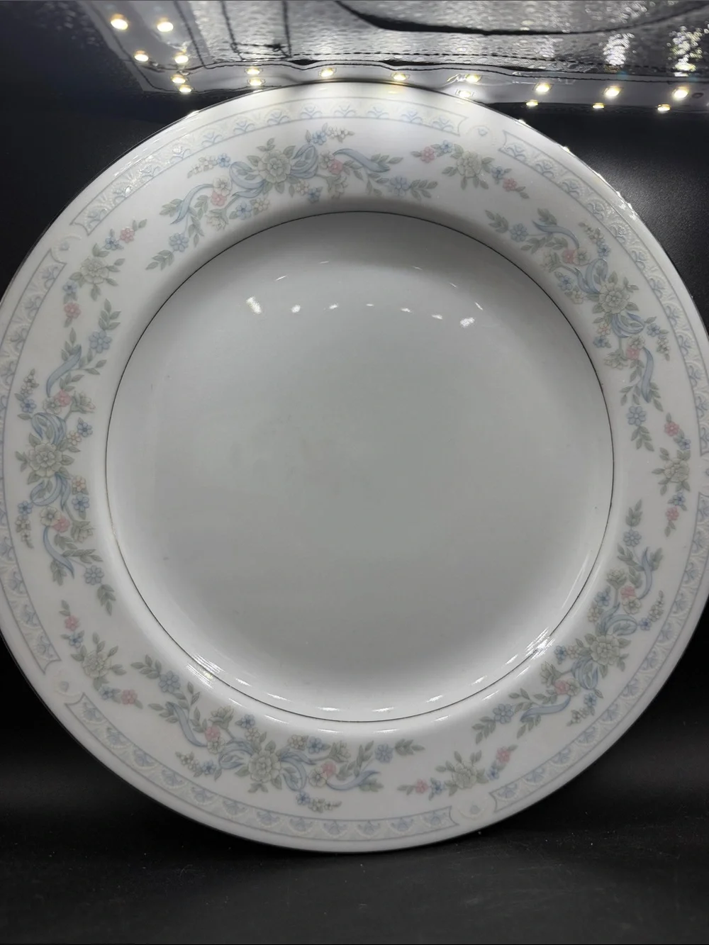 Vtg Somerset Classic White Floral Rim Ceramic Dinner Plate set of 5 White